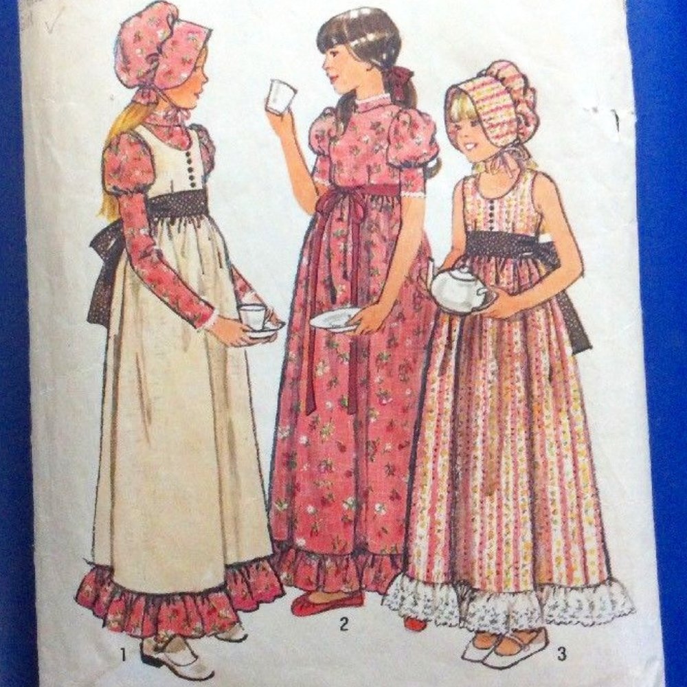 Vintage Cutting Pattern: Simplicity Girls Size 10 A Holly Hobbie Fashion #6371
